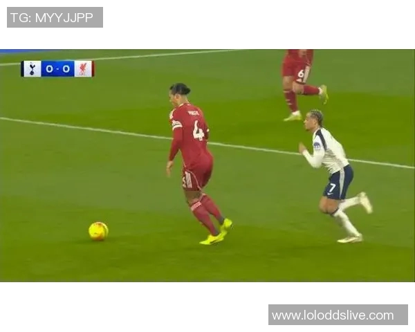 德甲激战莱比锡与利物浦0比0平红牌争议引发全场热议