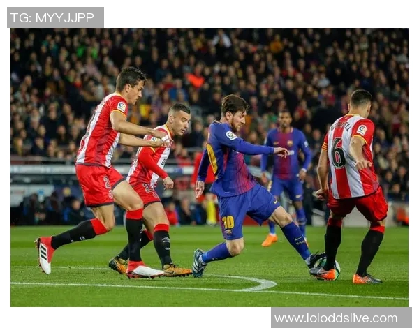 西甲焦点战尤文图斯与巴萨握手言和神奇扑救成比赛亮点